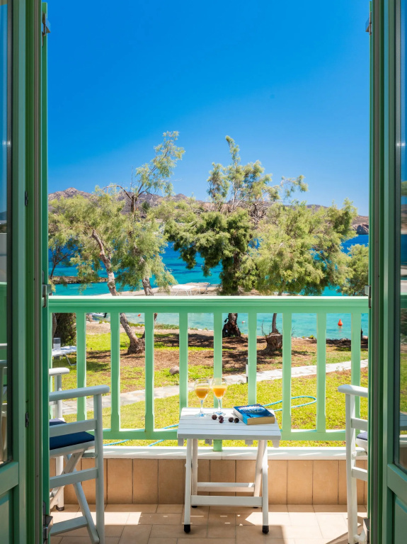 Standard Double room with sea view (full double bed)