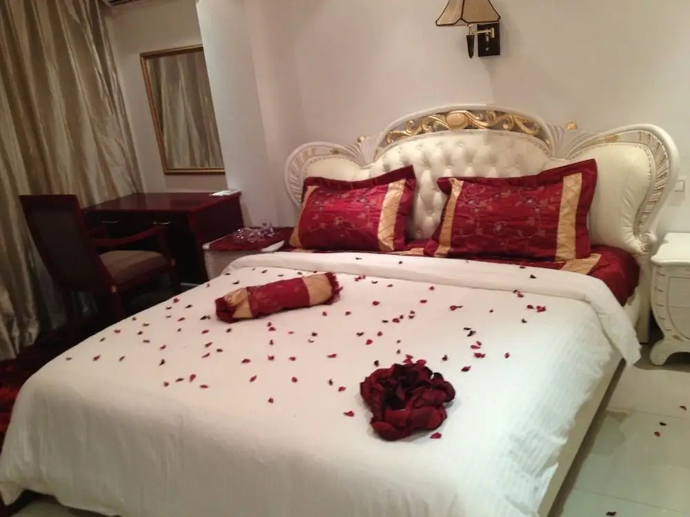 Suite with balcony
