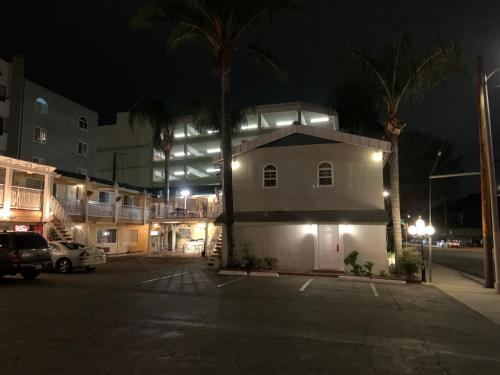 777 Motor Inn