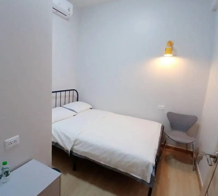 Отель Yoosabai Hostel And Guesthouse в Бангкоке