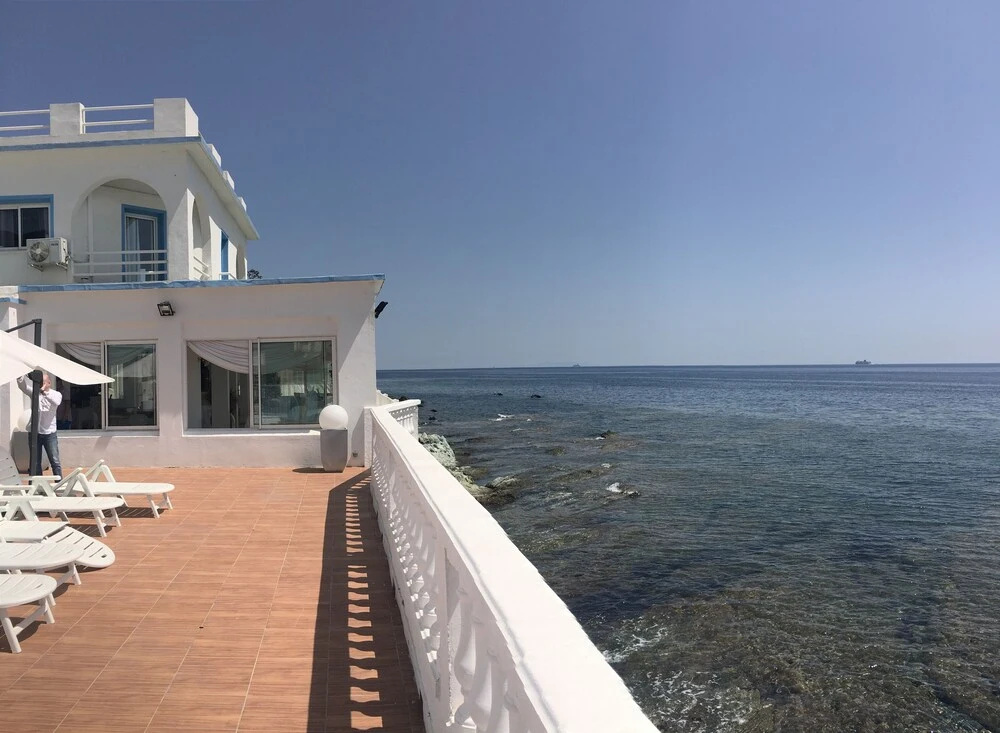 Beach & Waterfront
