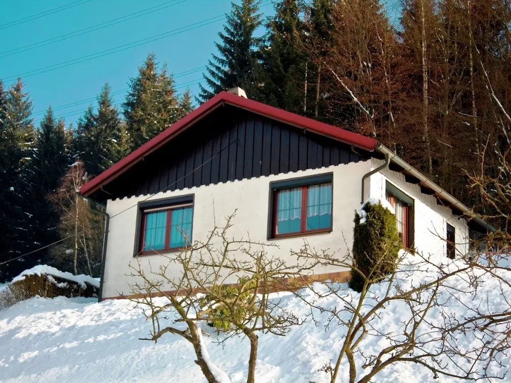 Cozy Cottage in Langenbach Thuringia near Lake