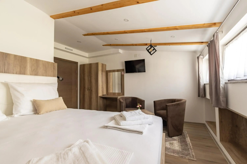 Hotel photo 12