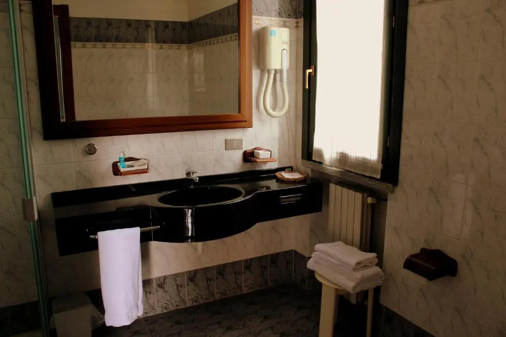 Economy Double room (full double bed)