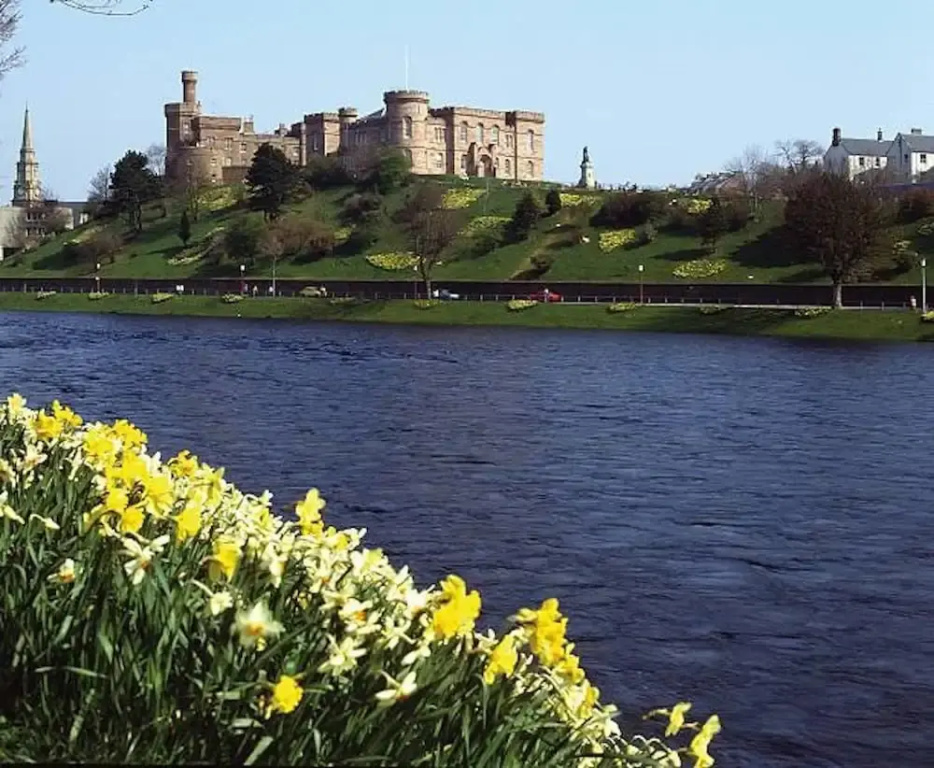 Inverness house