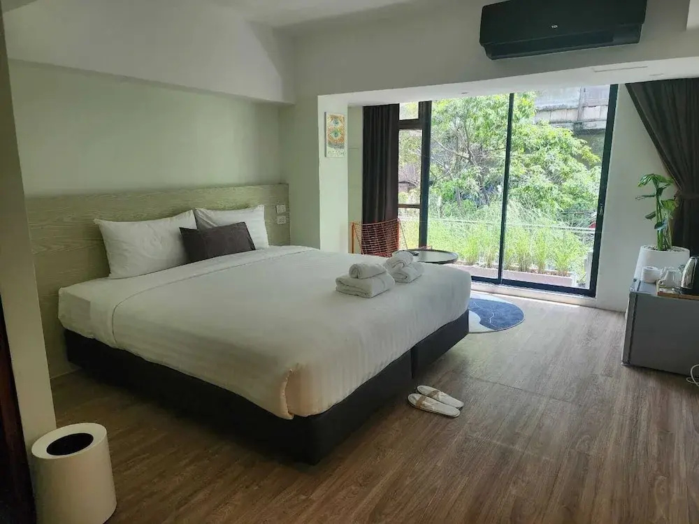 ZAYN Phrom Phong Hotel - Near Skytrain Phrom Phong Station — фото