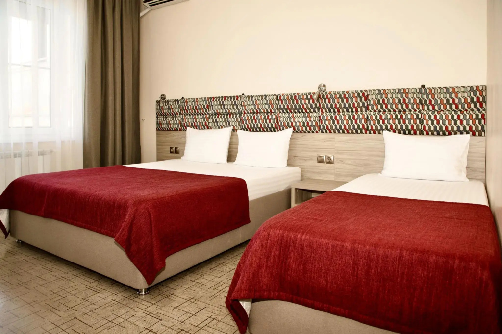Superior Triple room with balcony