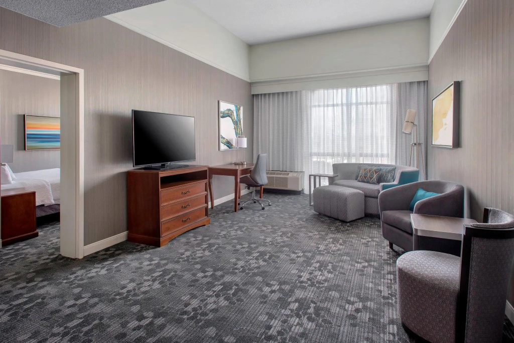 Double Suite (full double bed)
