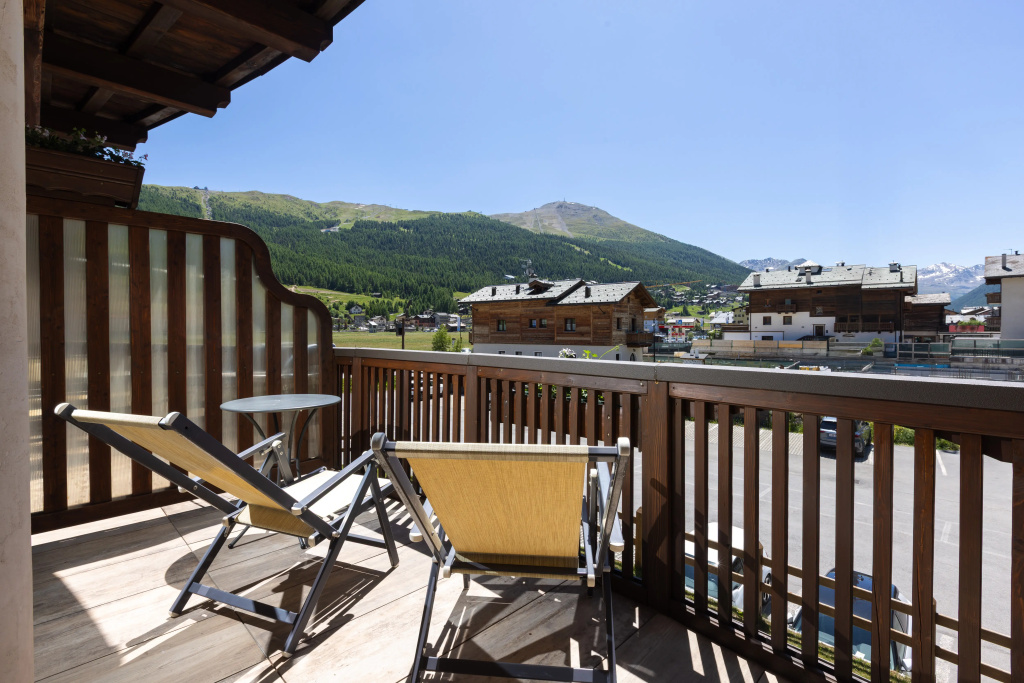 Superior Double room (full double bed)