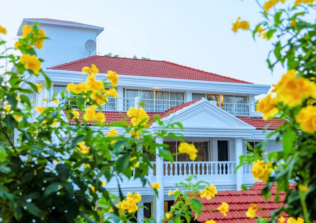 Casa Ahaana Resort