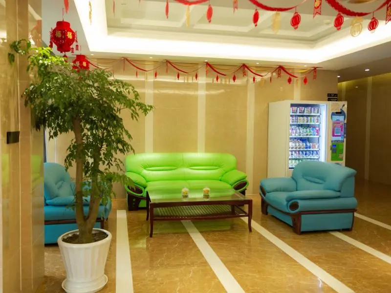 Lobby & Reception