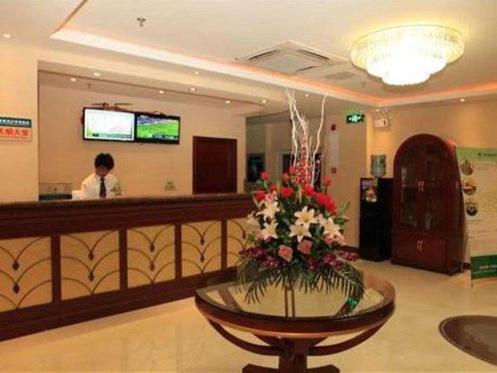 Lobby & Reception