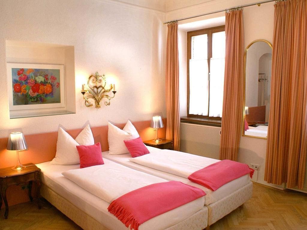 Altstadthotel Wolf - Salzburg by null