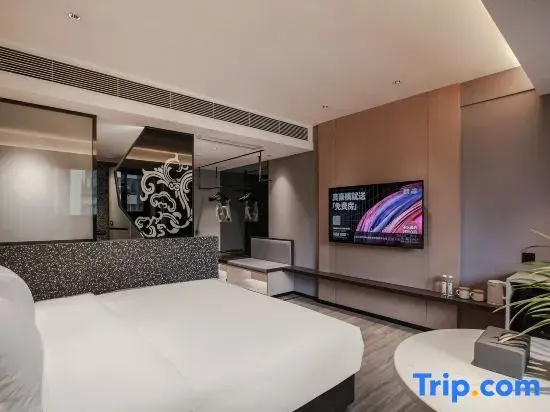 Standard room with view