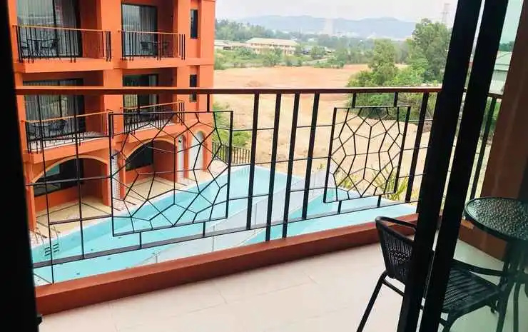 Balcony & Terrace