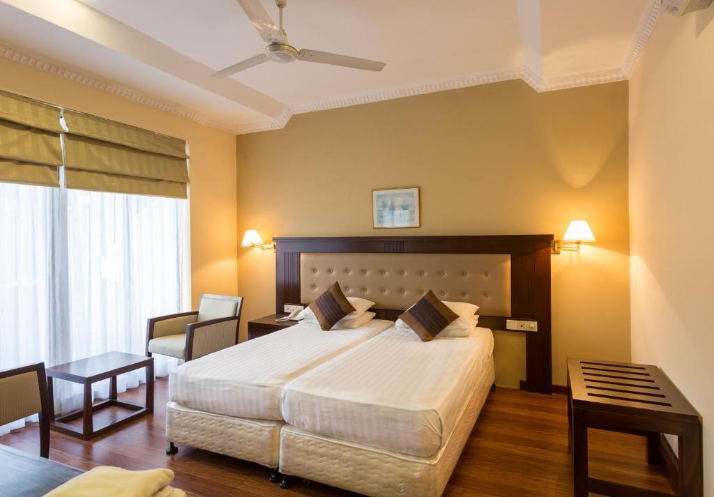 Devon Hotel