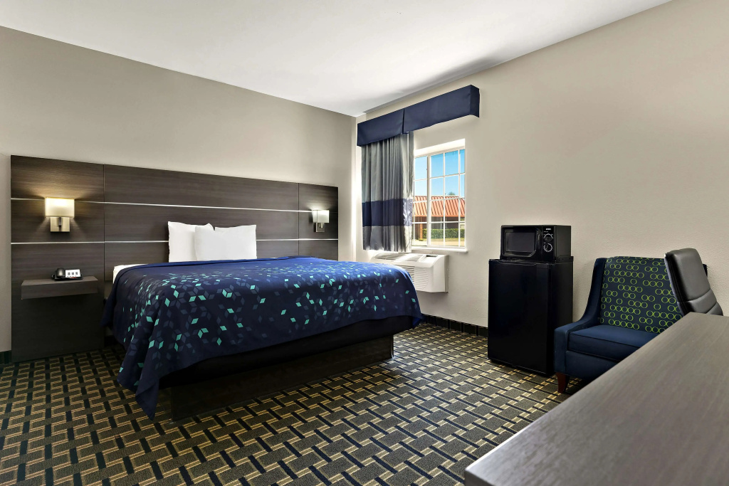 Standard Double room (full double bed)