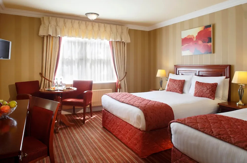 Classic Double room (full double bed)