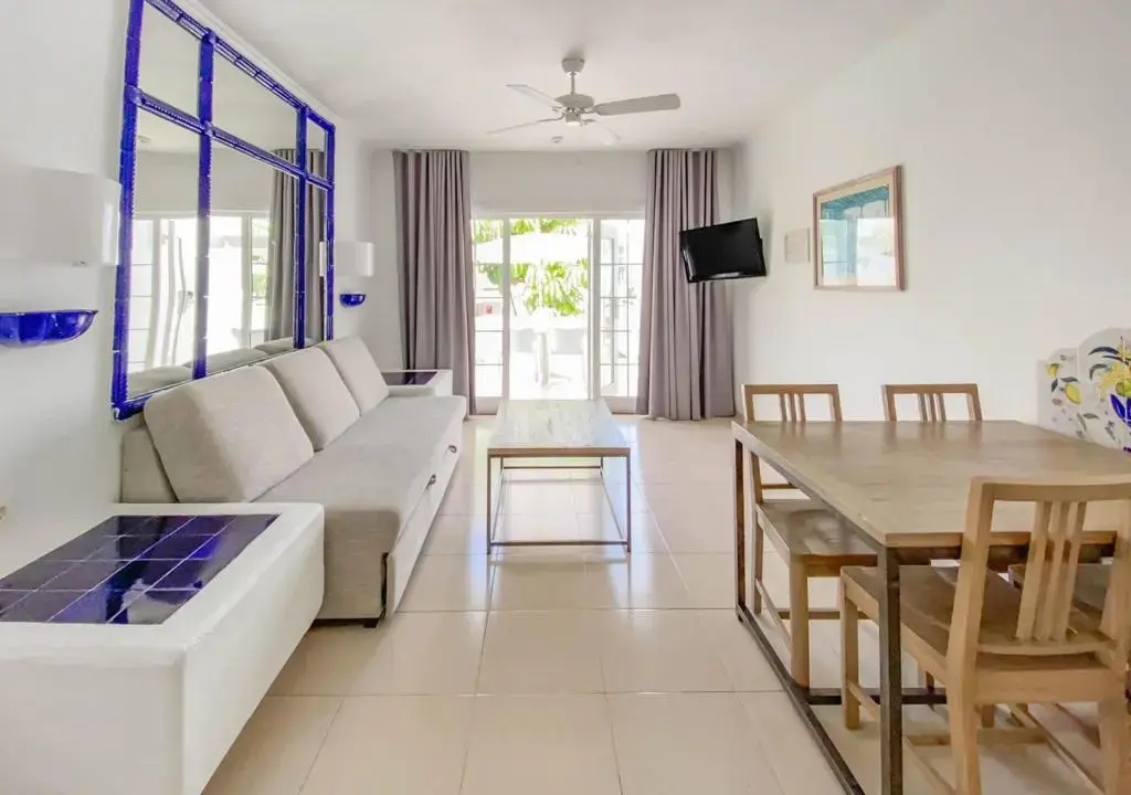 1 Bedroom Apartment