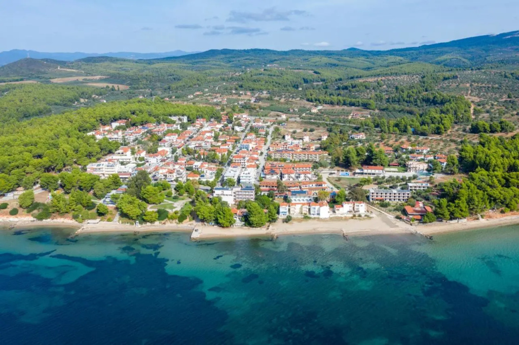 Beach & Waterfront