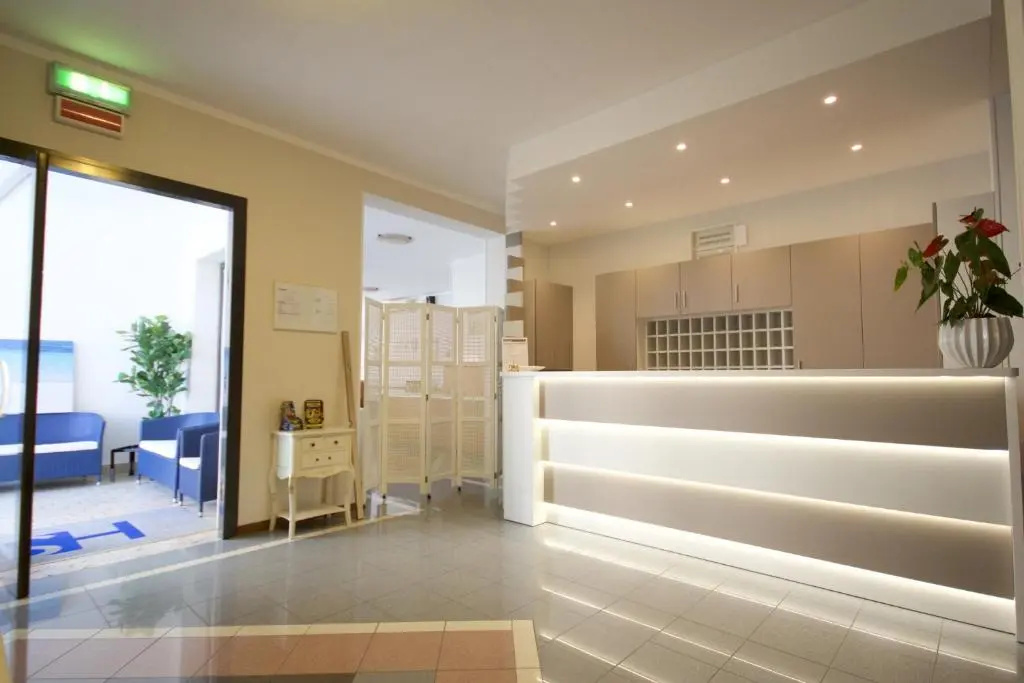 Lobby & Reception