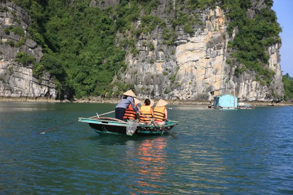 Garden Bay Legend 2 cruise