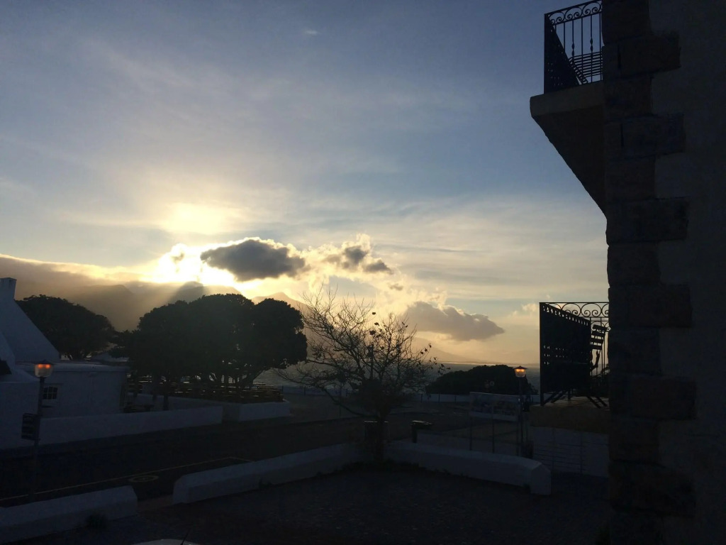 Auberge Burgundy Guest House - фото 18