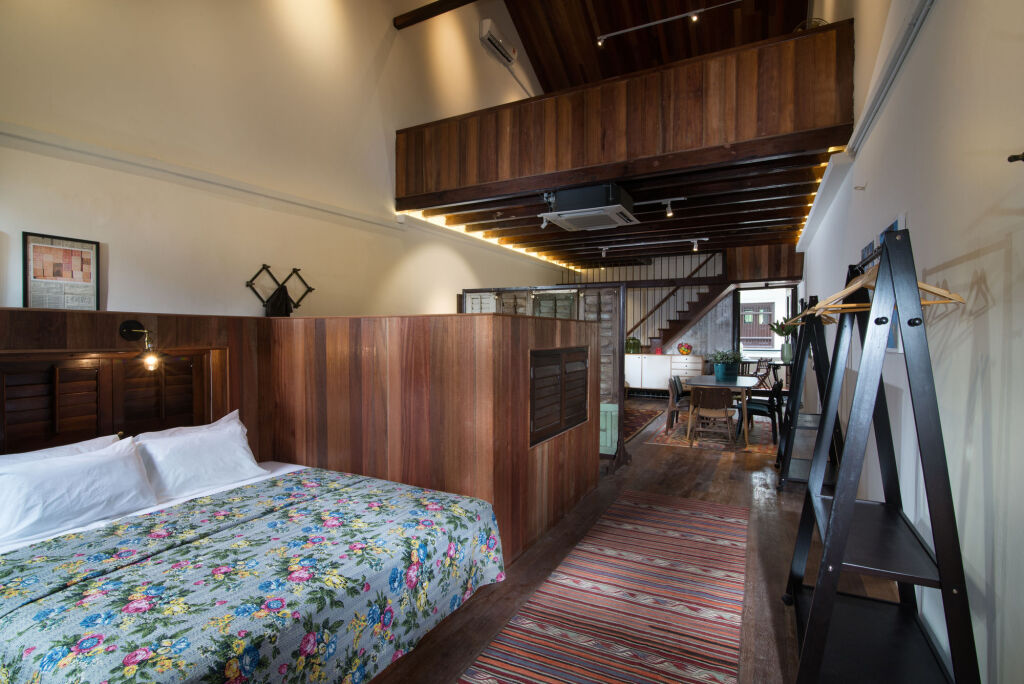 Muntri Mews by null