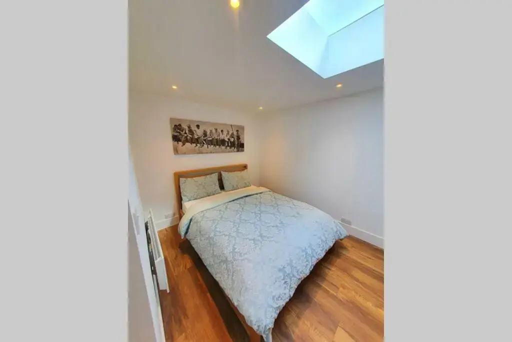 Cosy Detached Studio- Walking Distance To Cwoa!