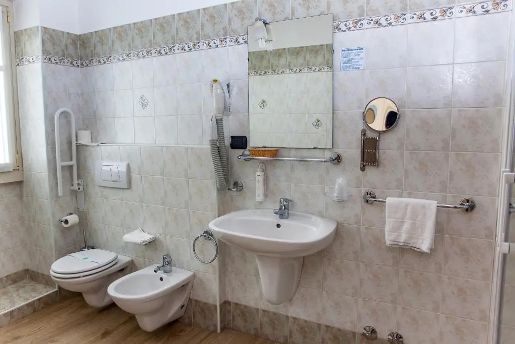Standard Double room with balcony (full double bed)