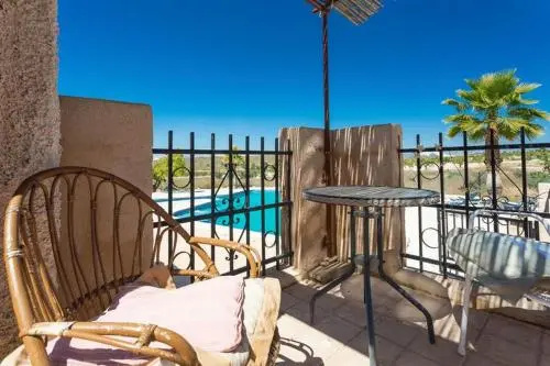 Balcony & Terrace