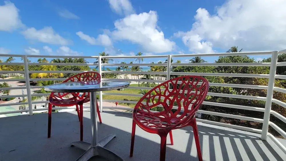 1 Bedroom Suite with balcony and with sea view