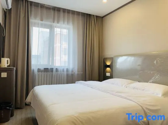 Business Double room (full double bed)