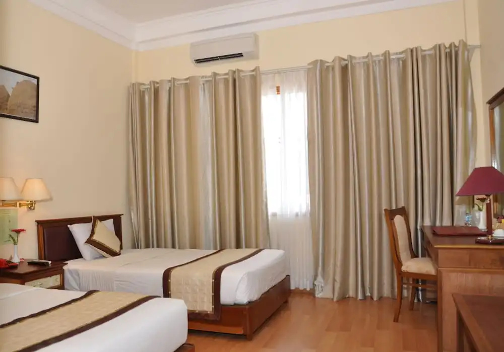 Deluxe Double room (full double bed)
