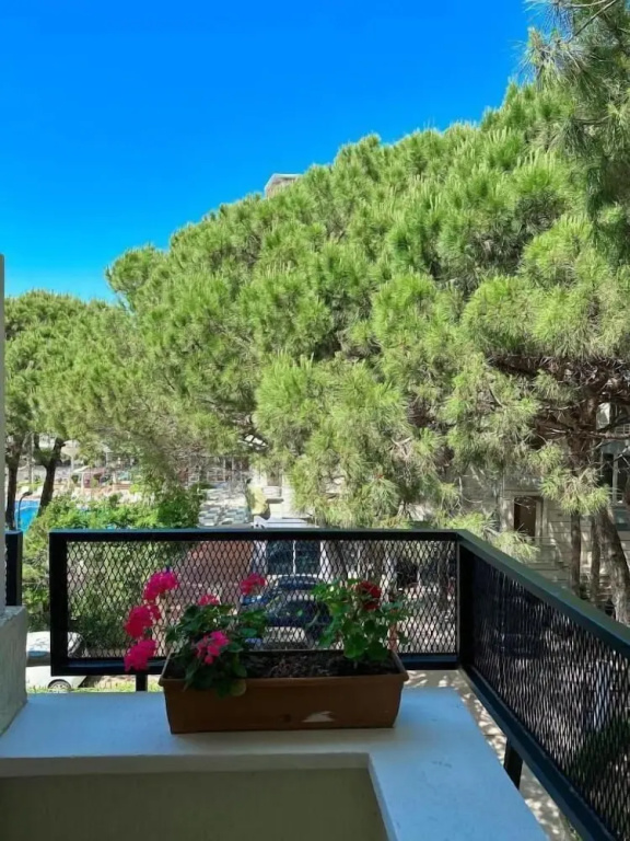 Standard Triple room with balcony