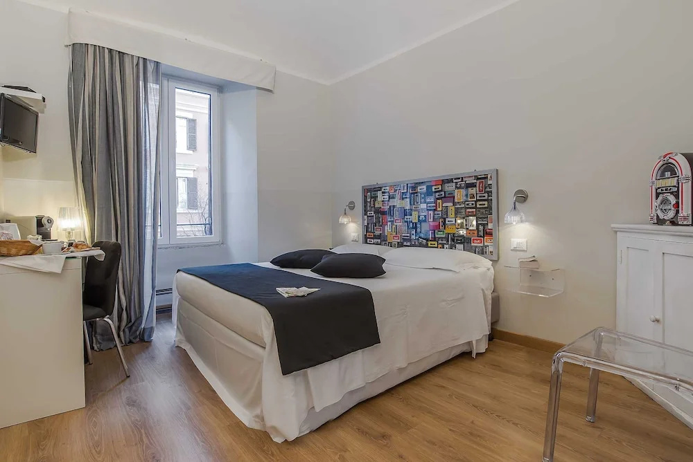Hotel photo 1