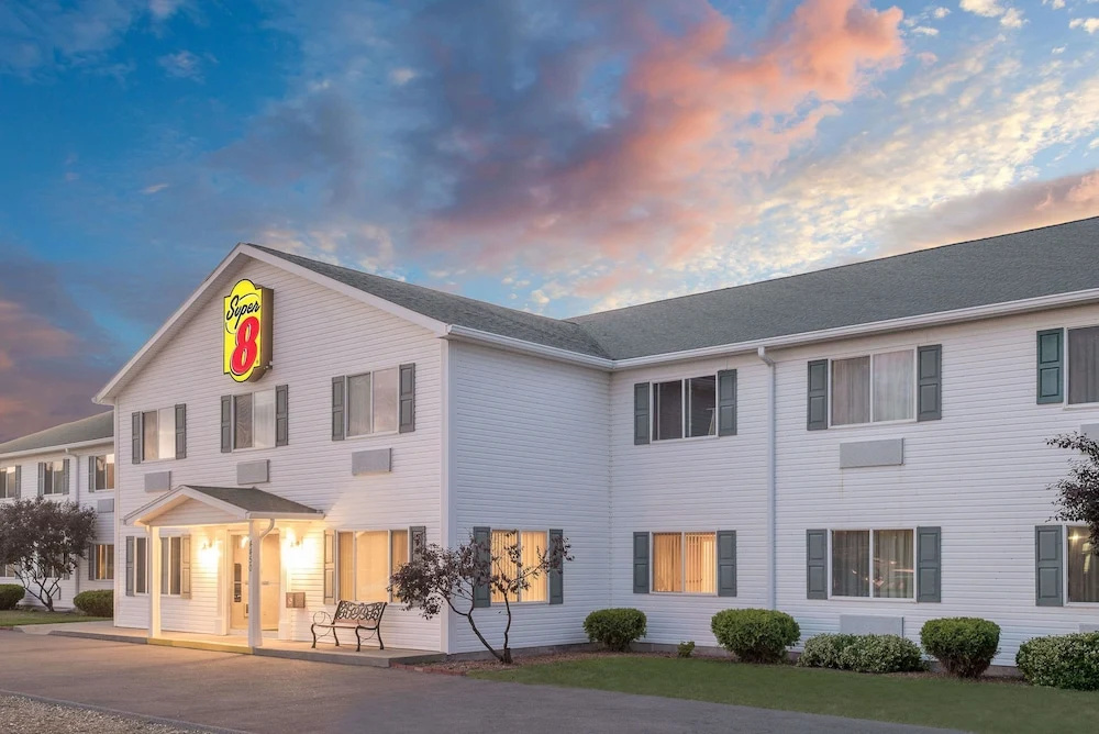 Super 8 Canandaigua