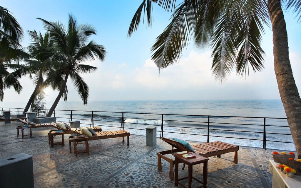Beach & Waterfront