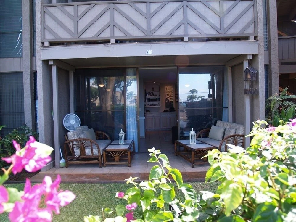 Kihei Holiday 113 2 Bedroom Condo by RedAwning