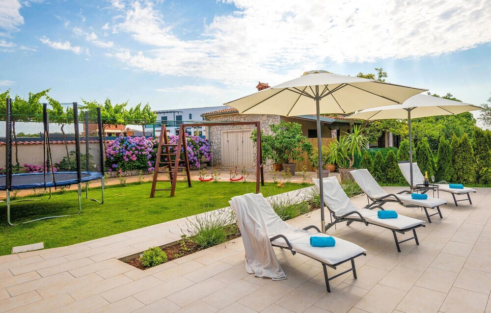 Отель Awesome Home in Marcana with Outdoor Swimming Pool, Hot Tub & 4 Bedrooms, фото 18