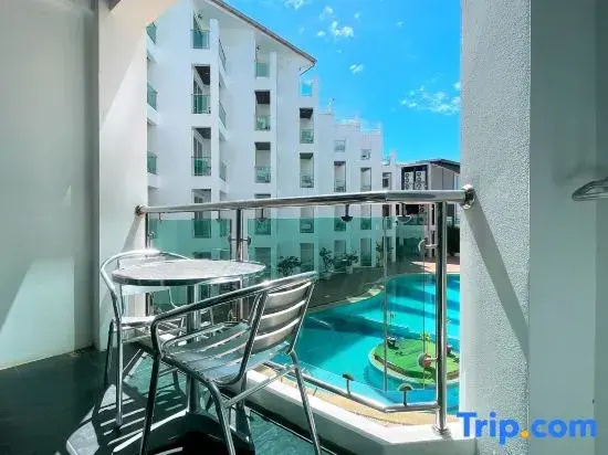 Deluxe Double room with sea view (full double bed)