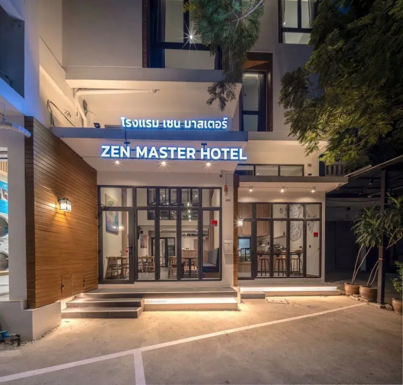 Zen Master Hotel — фото
