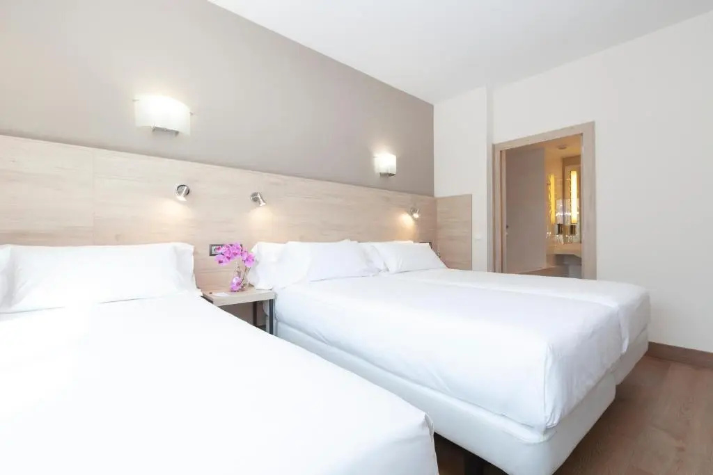 Hotel Puerta de Bilbao - Chambres