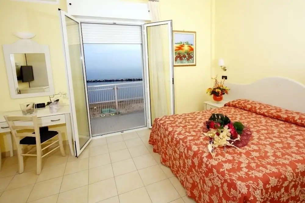 Superior Quadruple room with balcony