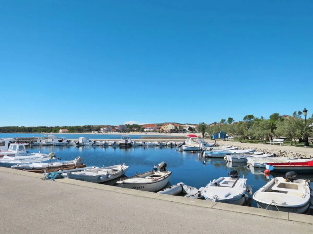 Beach & Waterfront