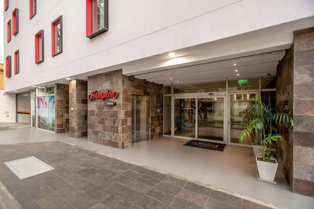Hampton San Isidro para Lima Tours
