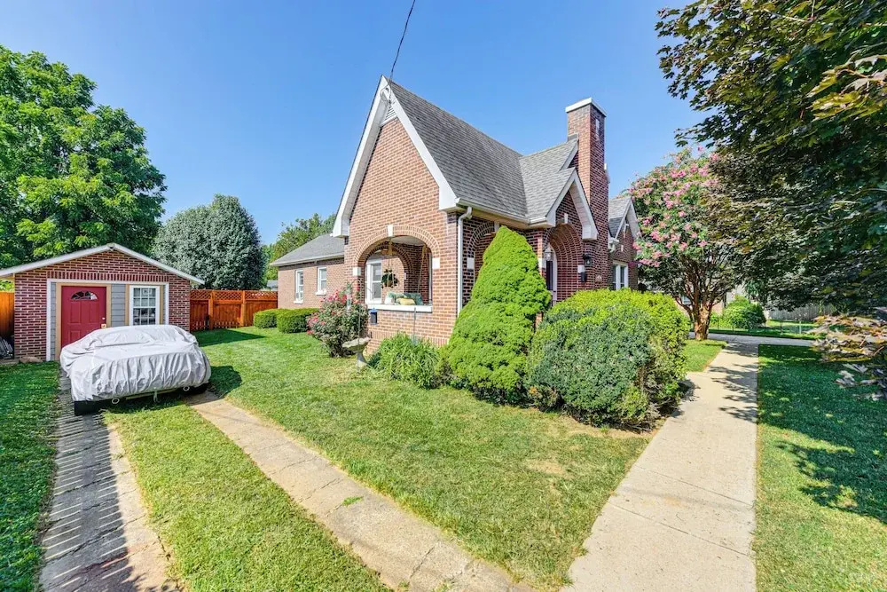 Lovely Waynesville Home w/ Yard: Pet Friendly