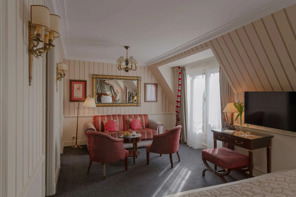 Napoleon Hotel 67