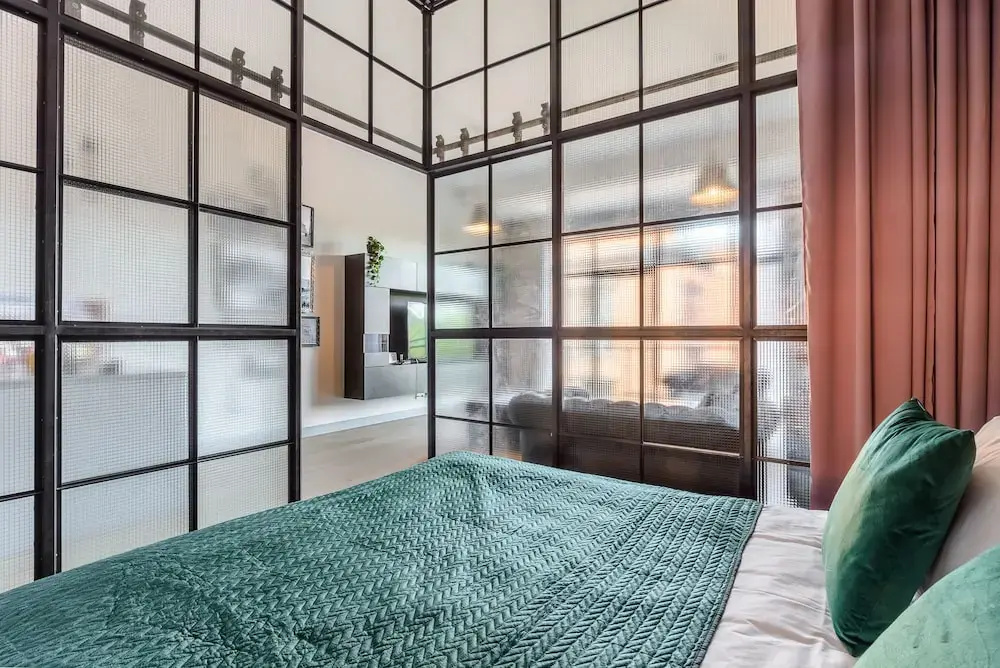 Lumina stylish and spacious studio - фото 4