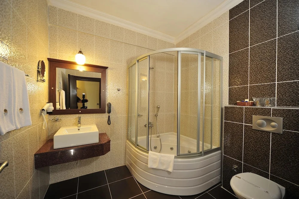 Comfort room